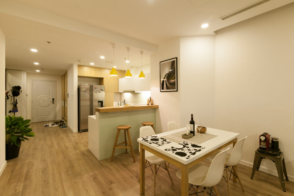 Phòng khách bếp căn hộ chung cư Royal City