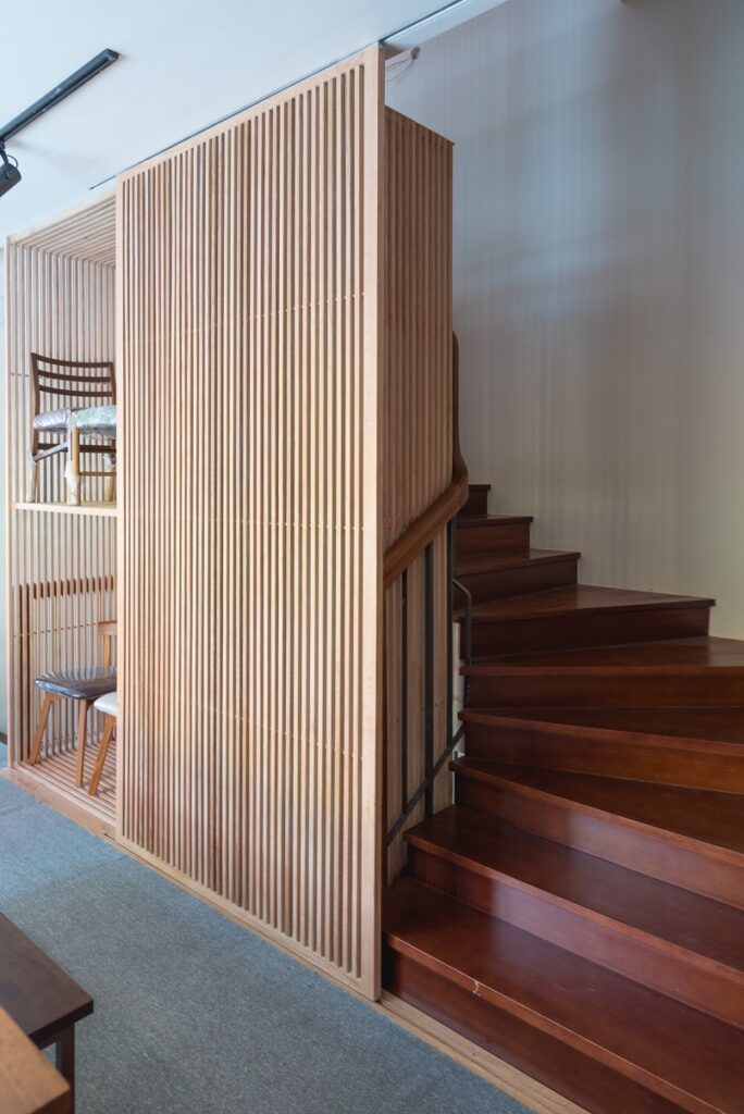 Không gian bên trong quán cafe